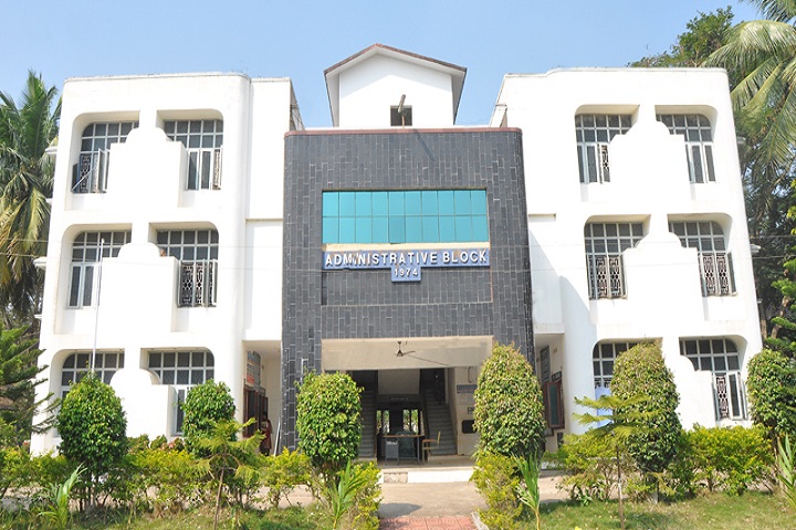 https://cache.careers360.mobi/media/colleges/social-media/media-gallery/6615/2019/6/3/College View of SVKP and Dr KS Raju Arts and Science College Penugonda_Campus-View.jpg